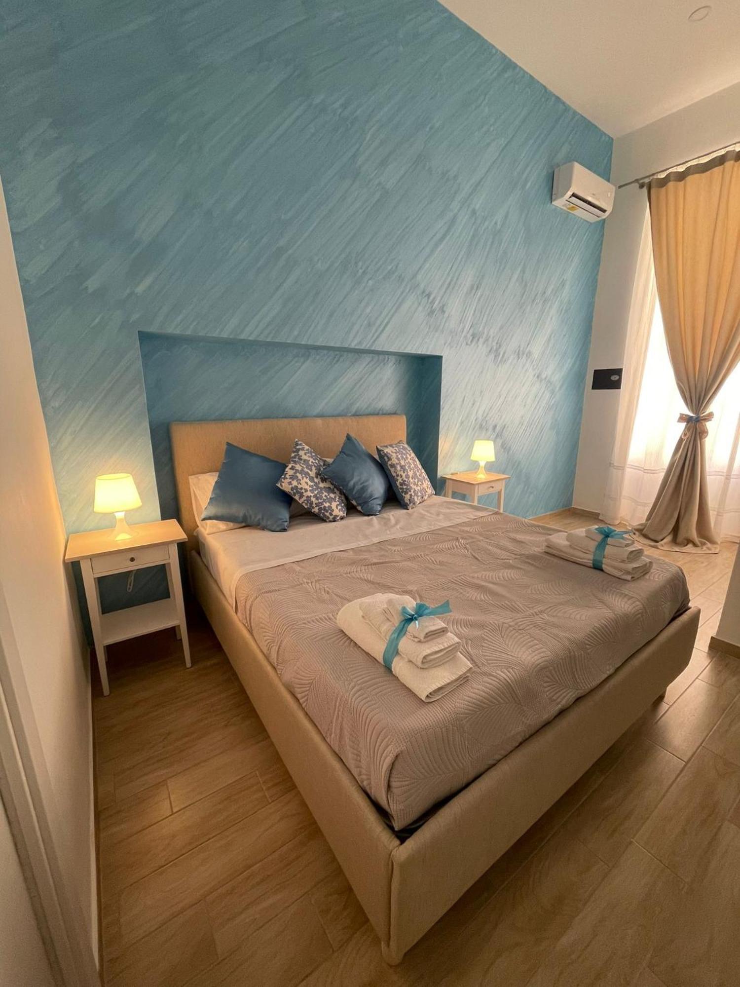 Duomo Luxury Apartament Наполи Екстериор снимка
