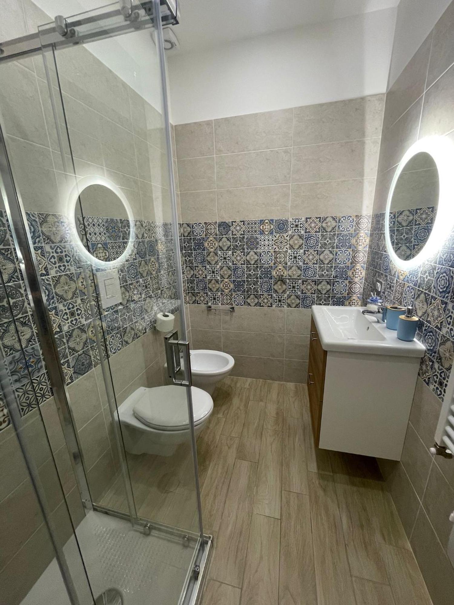 Duomo Luxury Apartament Наполи Екстериор снимка